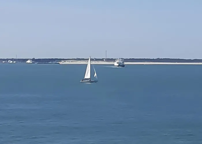 Le Vent Du Large A 80 M 보-쉬르-메르